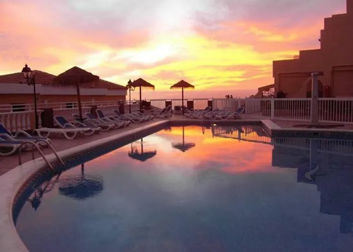Charming Sunset View Heater Pool